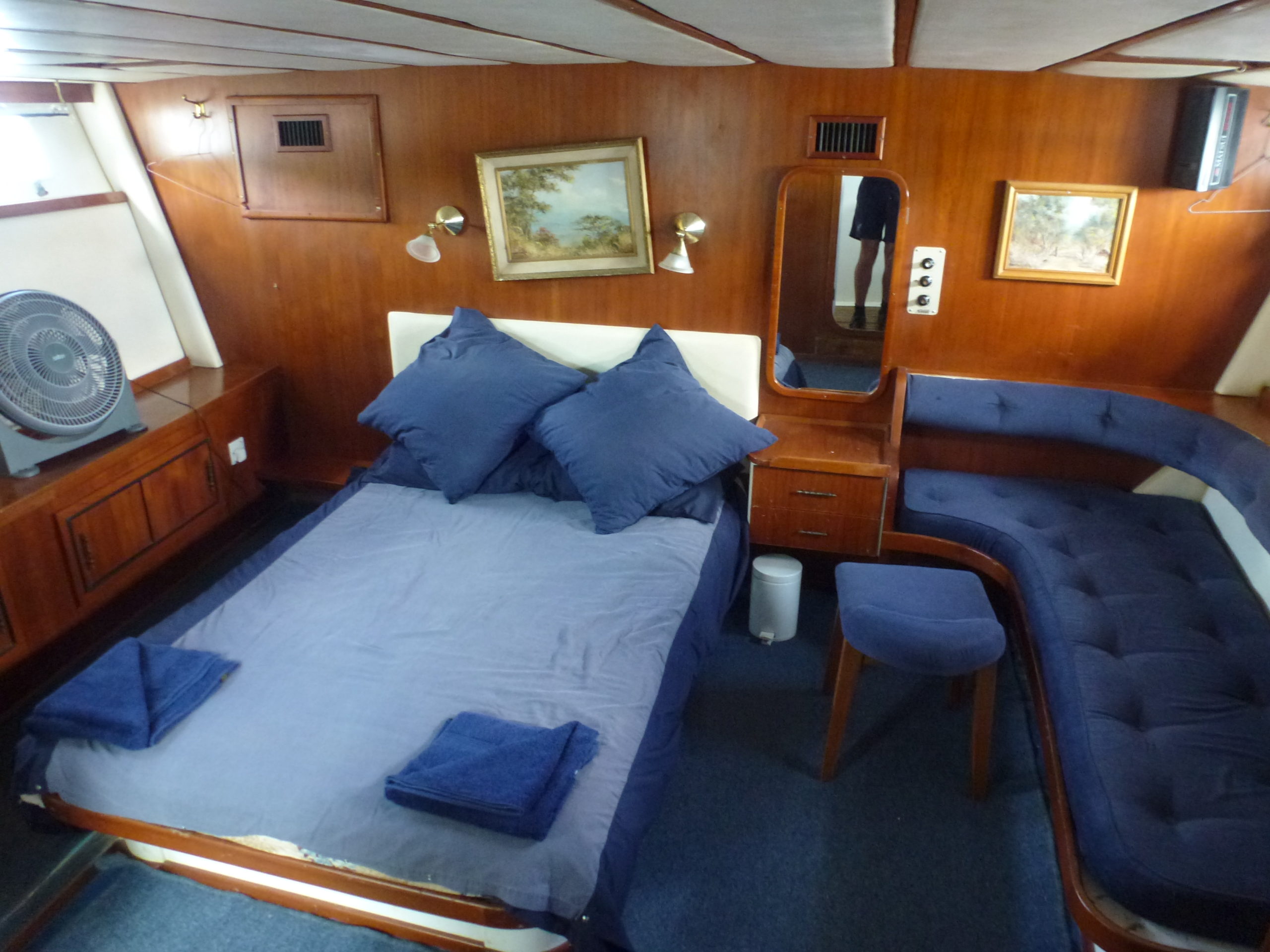 Houseboat Matusadona Zimbabwe